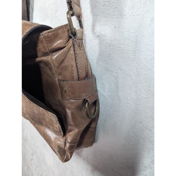 Vintage Fossil Brown Leather Messenger Crossbody Computer Laptop Bag Magnets - Picture 6 of 14